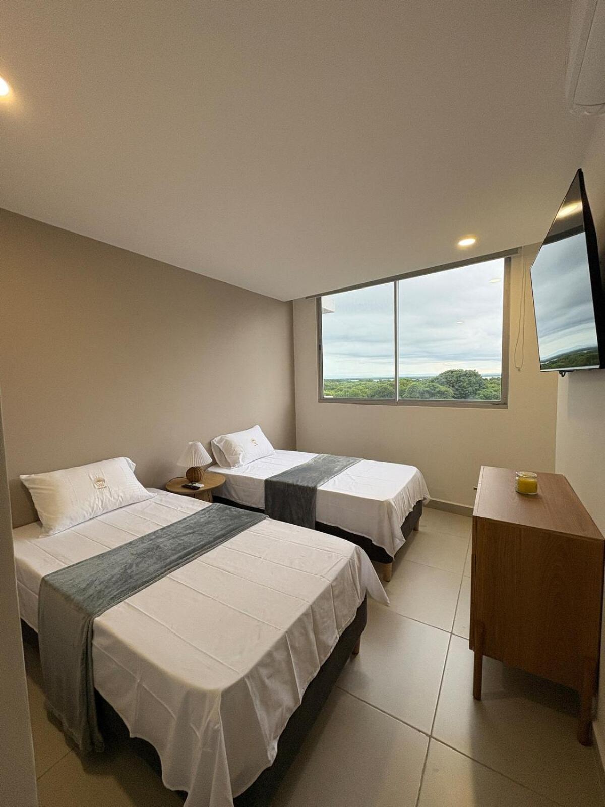 Modern And Comfortable In Near The Sea Apartment *