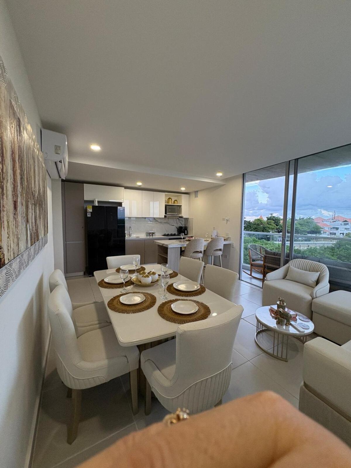 Modern And Comfortable In Near The Sea Apartment